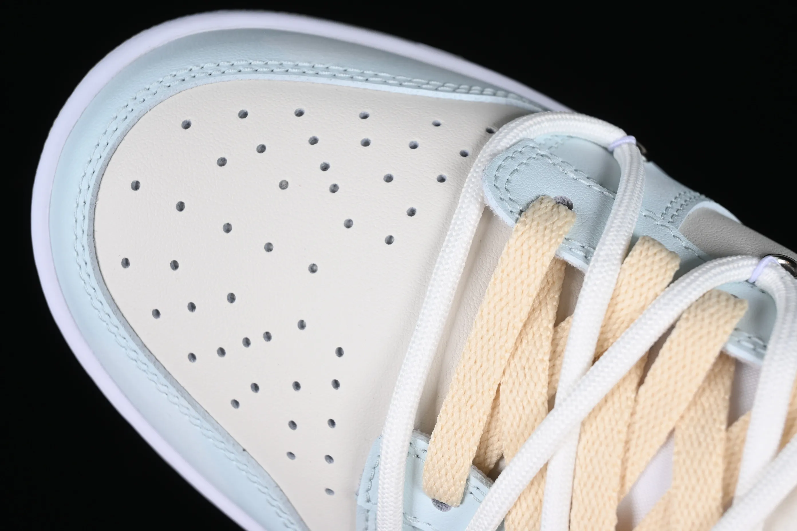 All categories Nk SB Dunk series Nk SB Dunk Low Low-top sneakers Nk Dunk Low Sea Salt Coconut Cloud Deconstructed simplicity Graffiti SB strap low-top casual sneakers DV0831-003